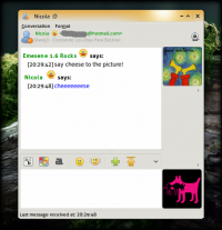 Linux: Emesene, O mensageiro simples e Rápido com a cara do MSN.